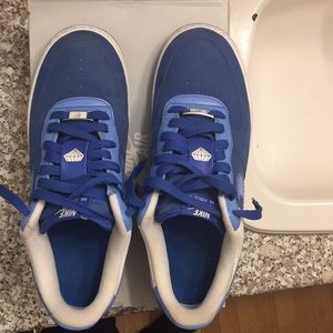 Good condition Air Force one 07’.